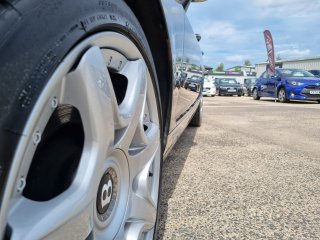 /photos/10384/17205d9f-a246-8236-2f82-6cdc1fa52c30_i320x240.jpg