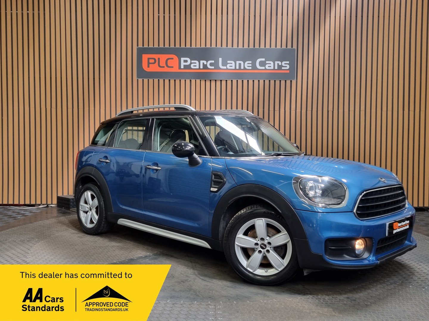 MINI Countryman listing photo
