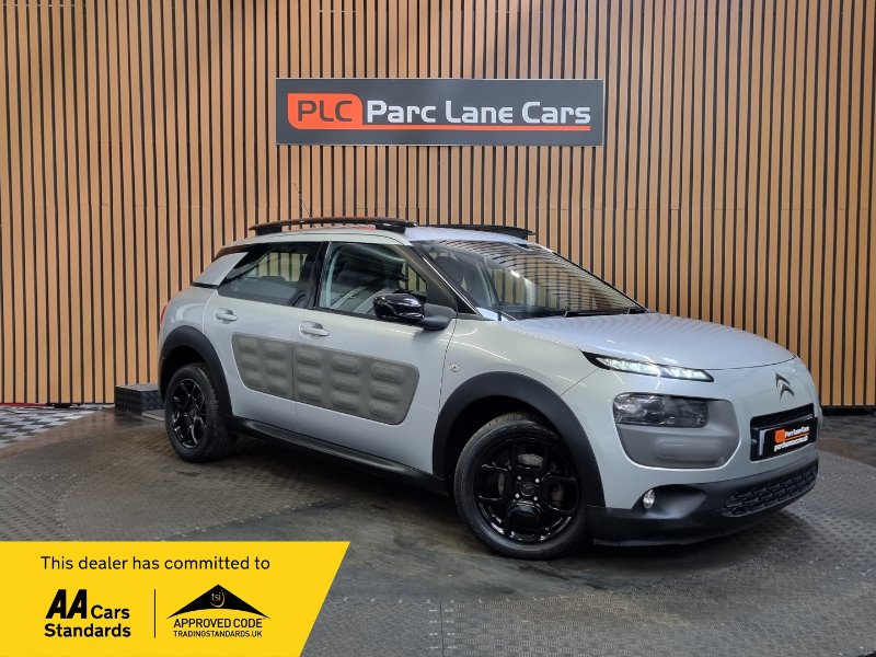 Silver 2015 Citroen C4 Cactus 1.6 BlueHDi Feel Hatchback 5dr Diesel Manual Euro 6 s/s 100 ps in Gosforth