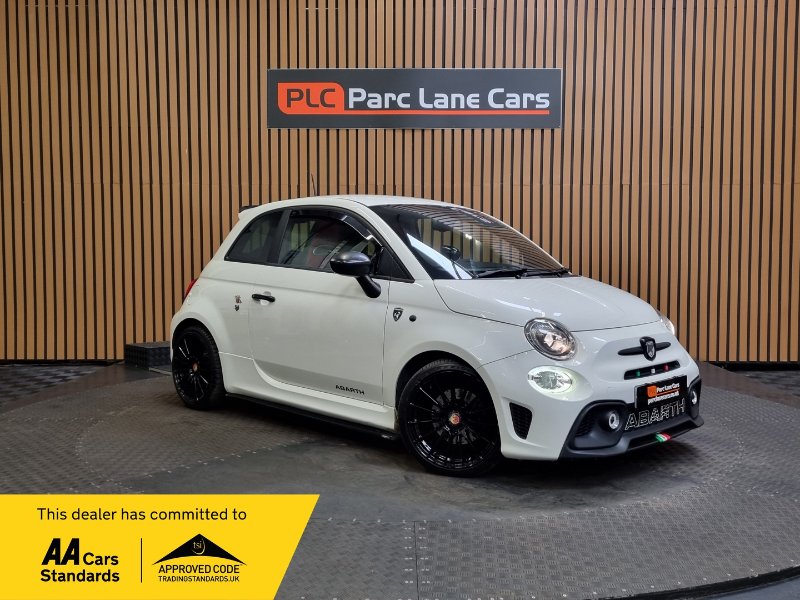 White 2016 Abarth 595 1.4 T-Jet Turismo Hatchback 3dr Petrol Auto Euro 6 165 bhp - AUTOMATIC - 49000 MILES - in Gosforth