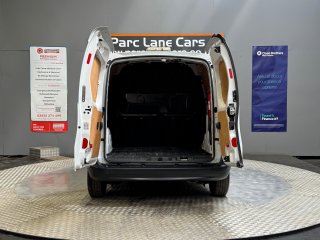 /photos/10384/c0e1983f-d70c-8b7a-cd67-24ece0a4460a_i320x240.jpg